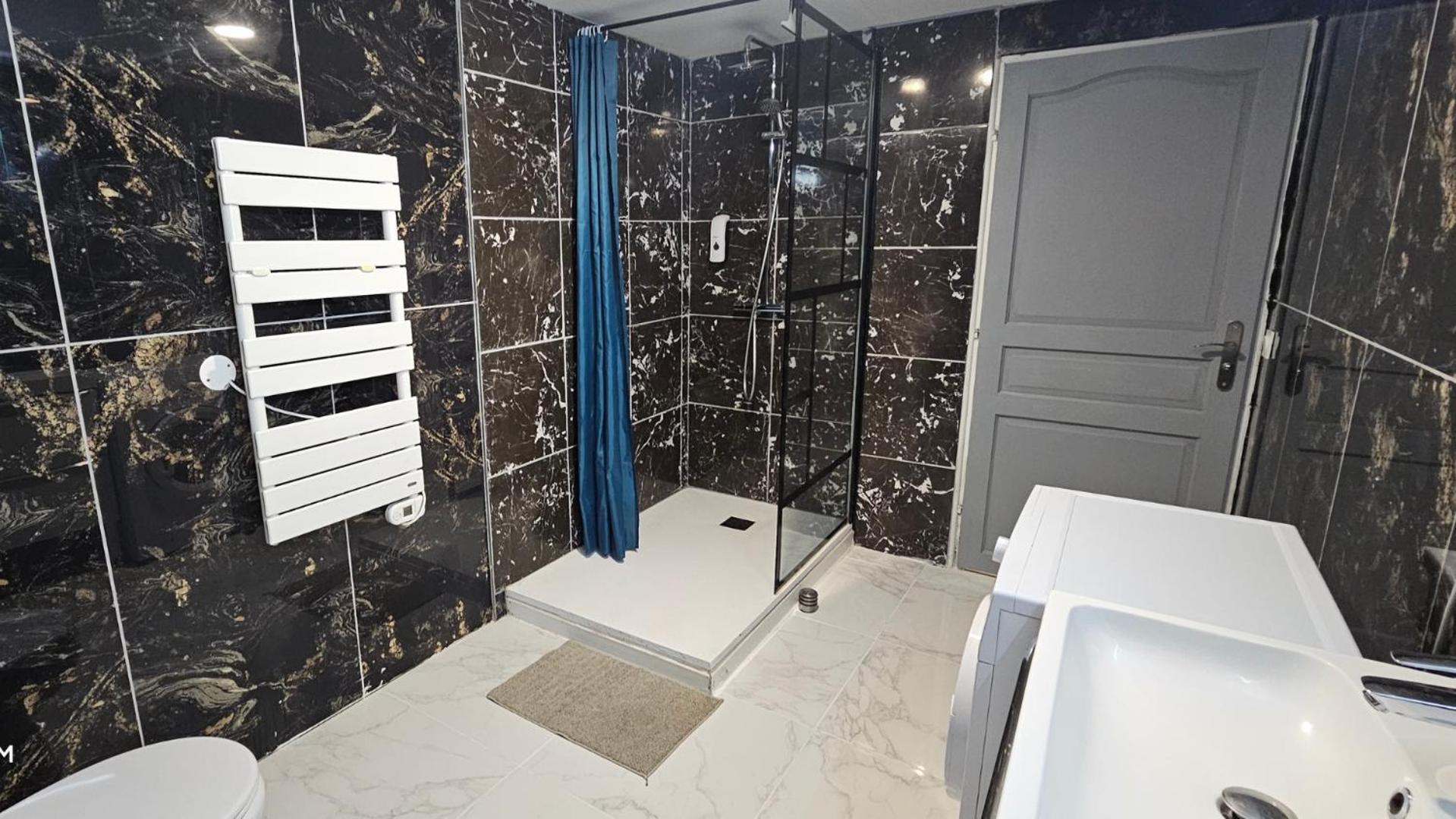 Le Concorde-Wifi-Clim-Parking-3Etoiles-Ockeys Apartment Bram Exterior photo